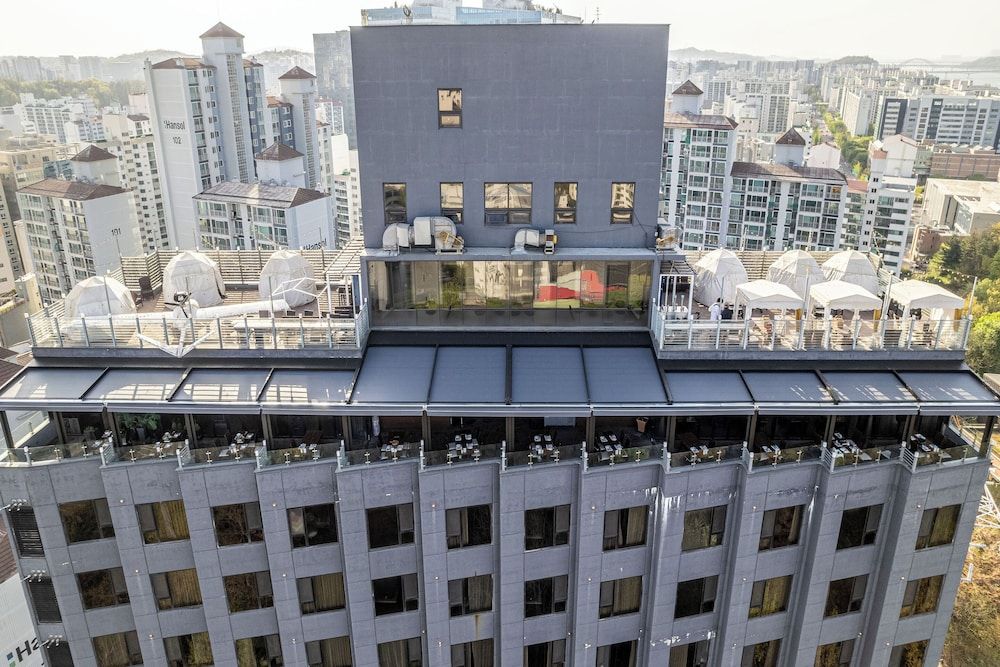 undefined JK Blossom Hotel 8