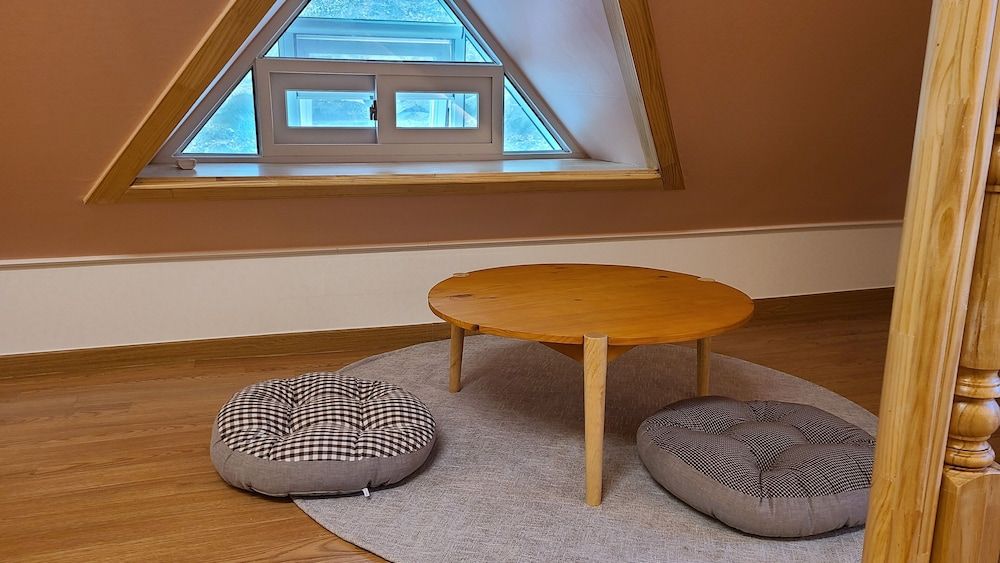 Nine Valley Park Pine House (Type B) 11