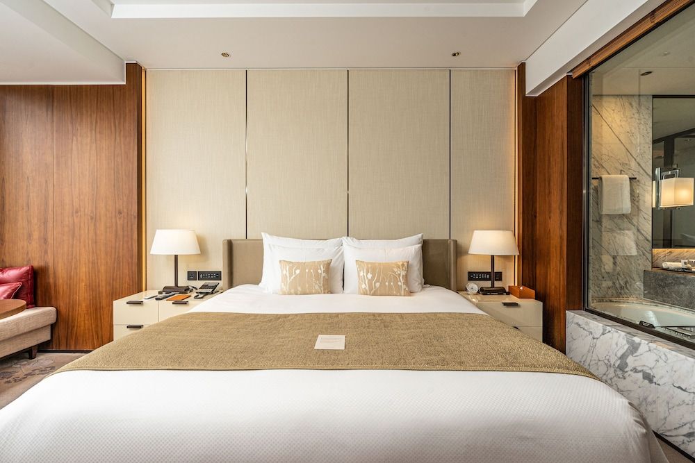 undefined Lotte Hotel Seoul Executive Tower 5