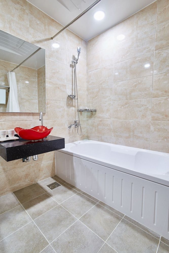 Pyeongchang Hotel The Maru Superior Double Room 5