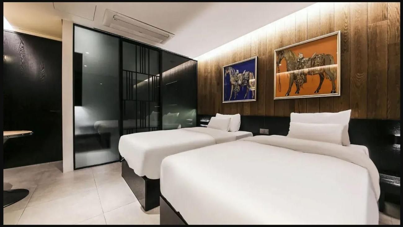 Deluxe Twin Room
