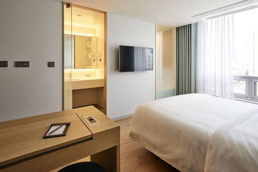 Hotel Newv Superior Double Room 2