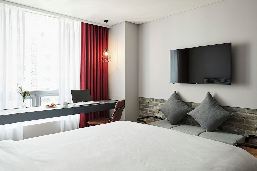 Hotel Newv Superior Double Room 5