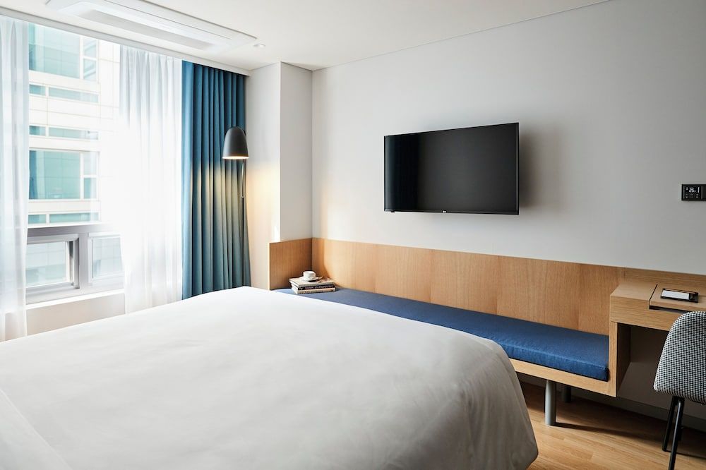 Hotel Newv Superior Double Room 4