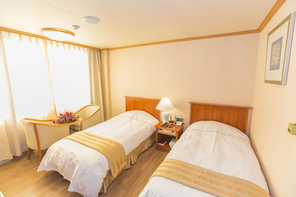 Sejong Hotel Chuncheon Standard Twin Room 3