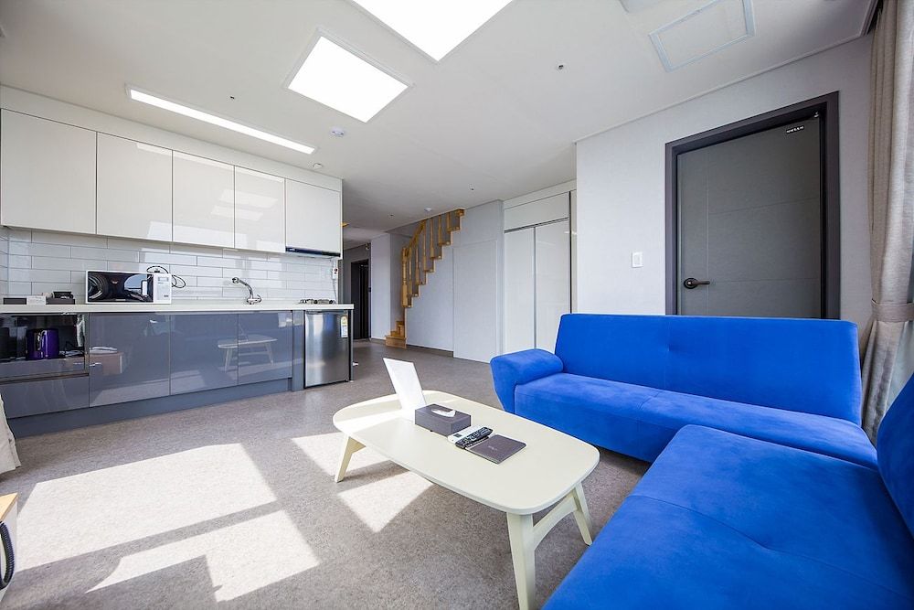 Shine Hotel Royal Suite (Duplex) 3