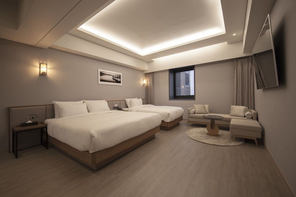 undefined Yeonsan Hound Hotel 2