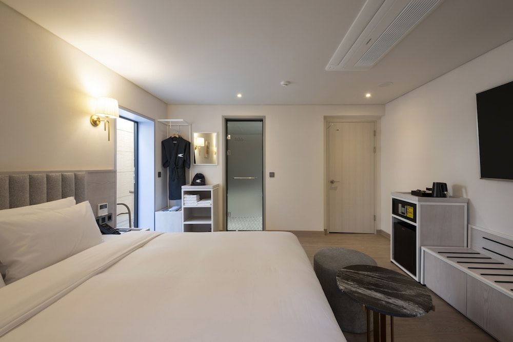 undefined Yeonsan Hound Hotel 3