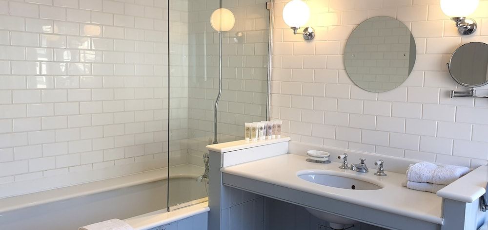 Royal Albion Hotel Classic Twin Room, 2 Twin Beds 4