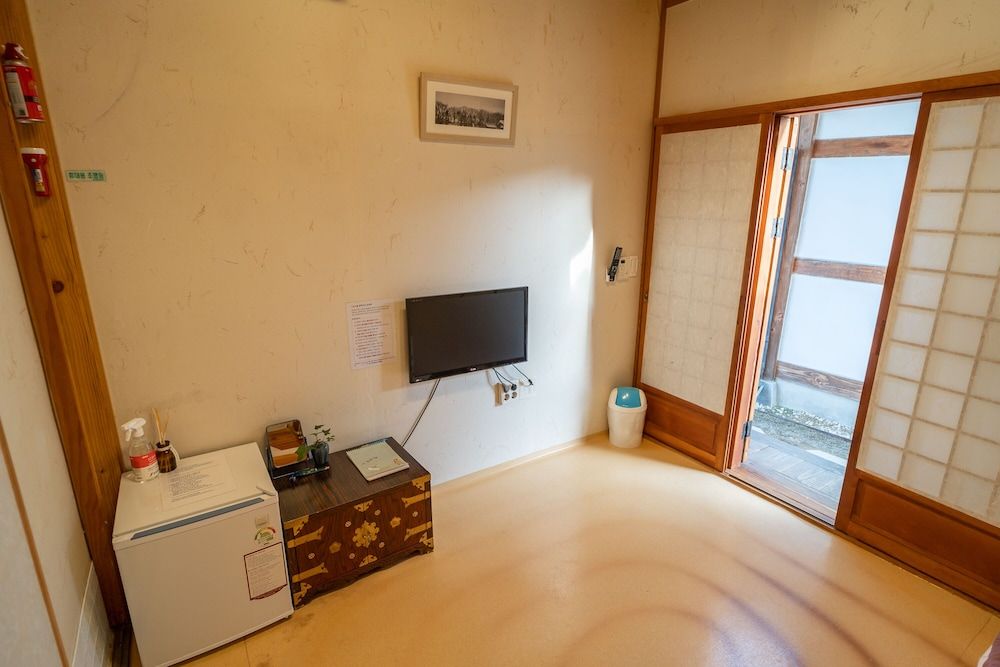 Sarangroo Summer, Autumn, Winter, Solnim 4