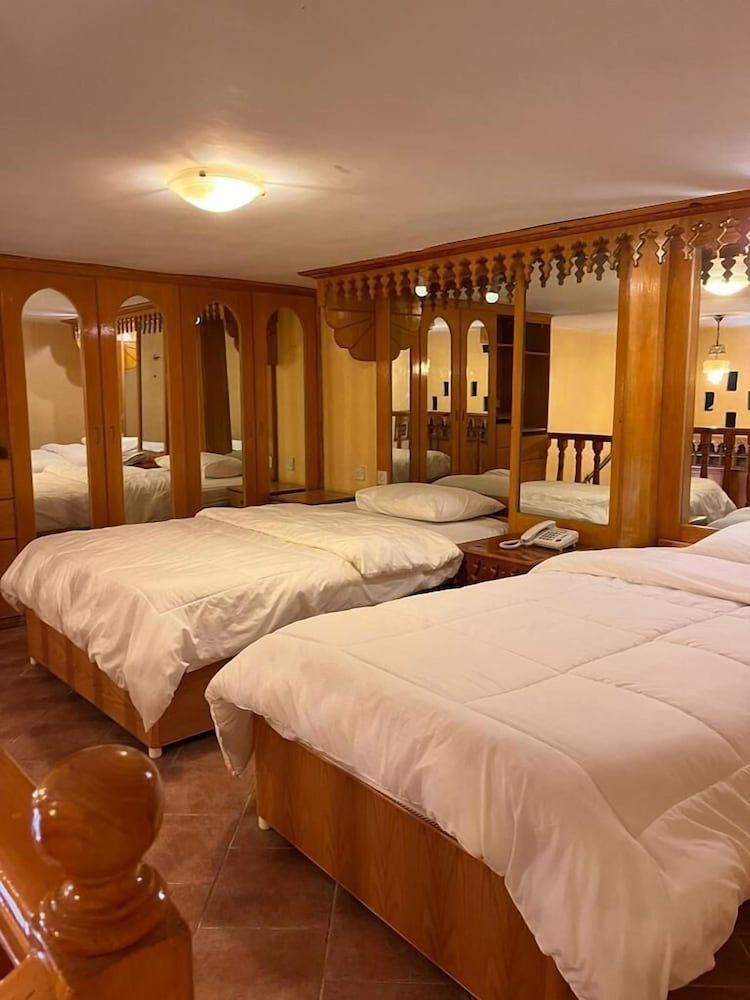 Kuwait Palace Hotel Apartments Senior Suite 3