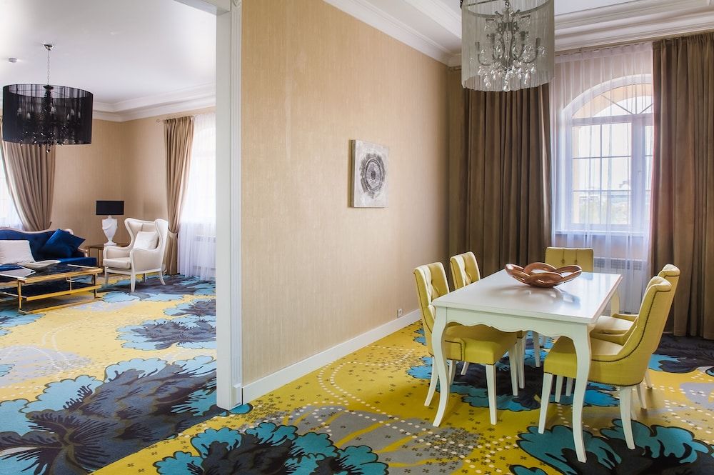Presidential Suite
