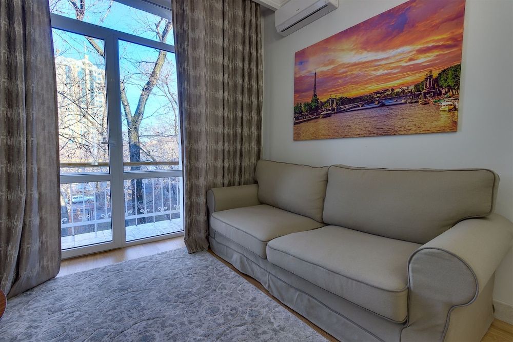undefined Opera Apartments 7