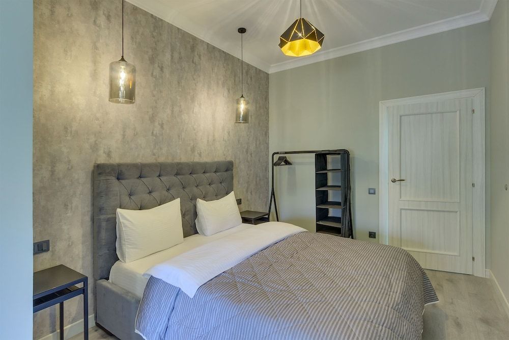 Opera Apartments Grand Apartment, 1 Queen Bed with Sofa bed, Ground Floor 2