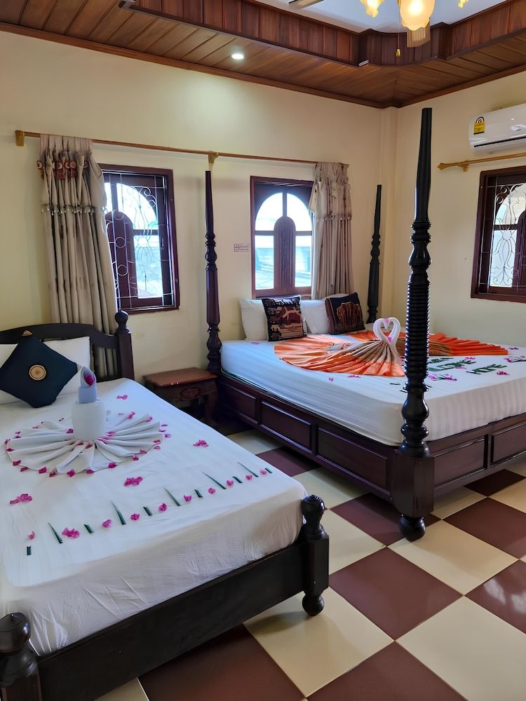 undefined Sakura Hotel 5