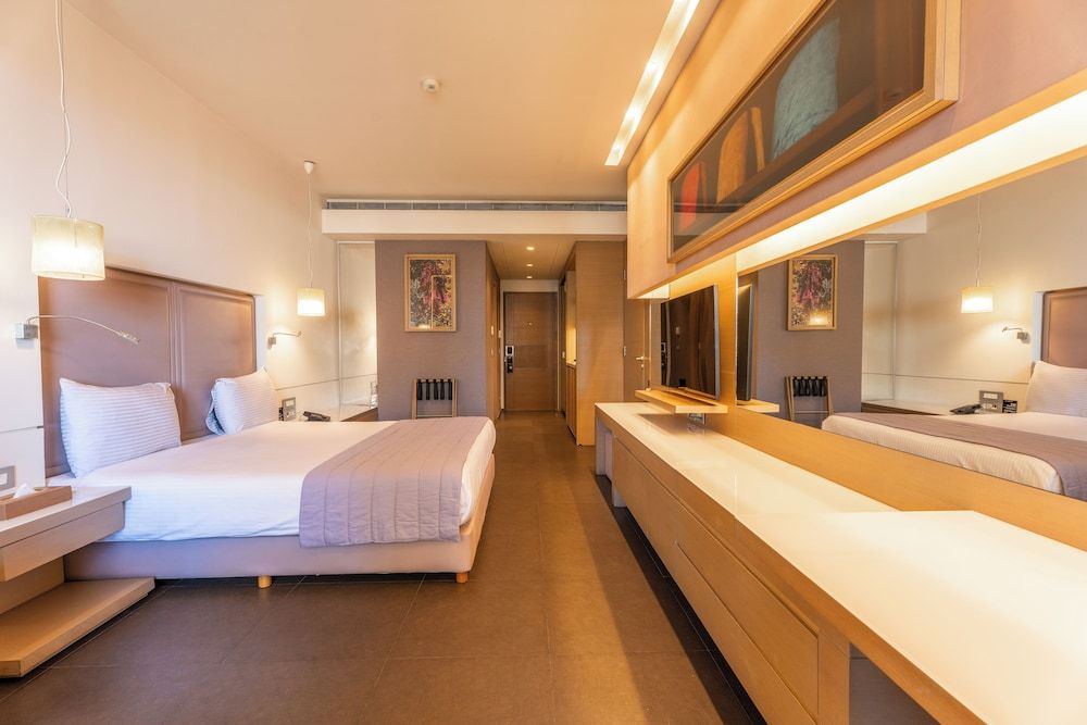 Saifi Suites Hotel Deluxe Double Room 16