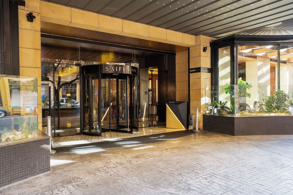 undefined Saifi Suites Hotel 9