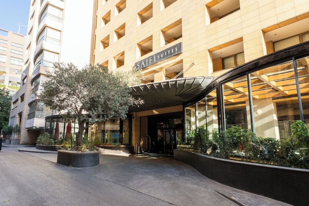 undefined Saifi Suites Hotel 6