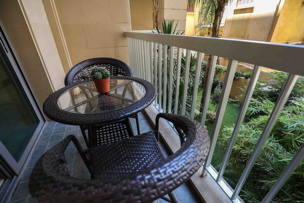 Sky Suites Superior Suite 2