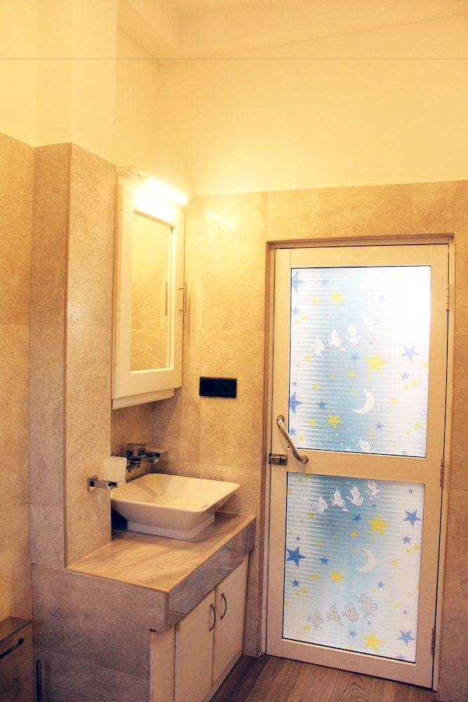 Ruth Villa Deluxe Double Room, Garden View 20