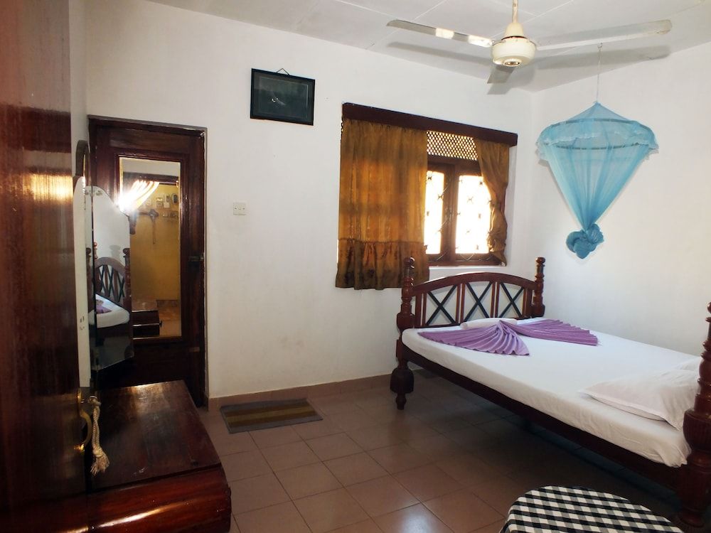 River Side Villa Comfort Double or Twin Room, 1 Queen Bed- Non Ac 3