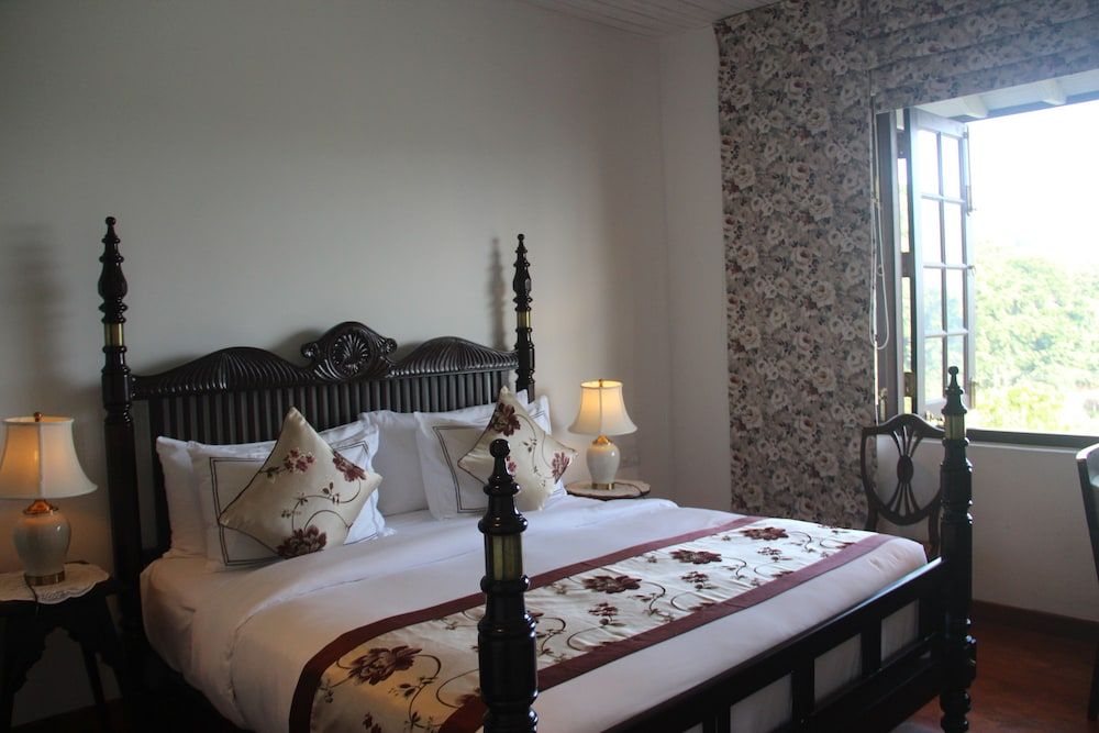 Coffee Bungalow Kandy Junior Suite 2