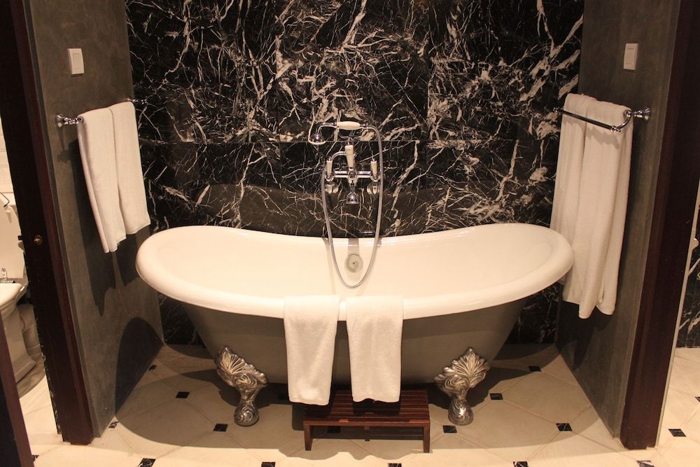 Coffee Bungalow Kandy Junior Suite 4