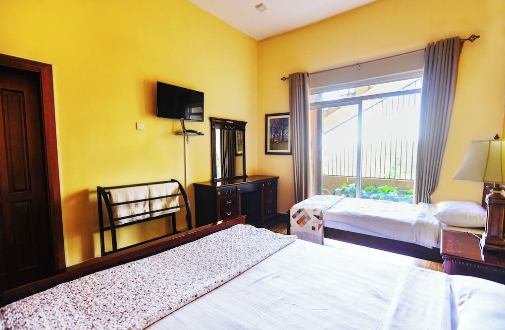 undefined Yoho Villa Acacia