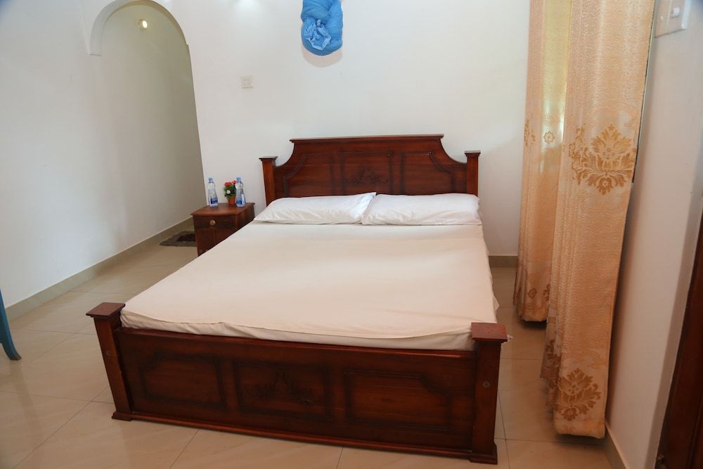 undefined Osanda Guest 7