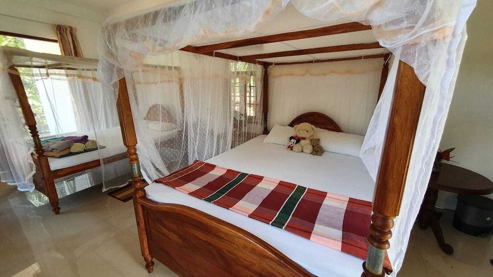 Turtle Paradise Family Twin Room, 1 Bedroom, Balcony, Partial Sea View