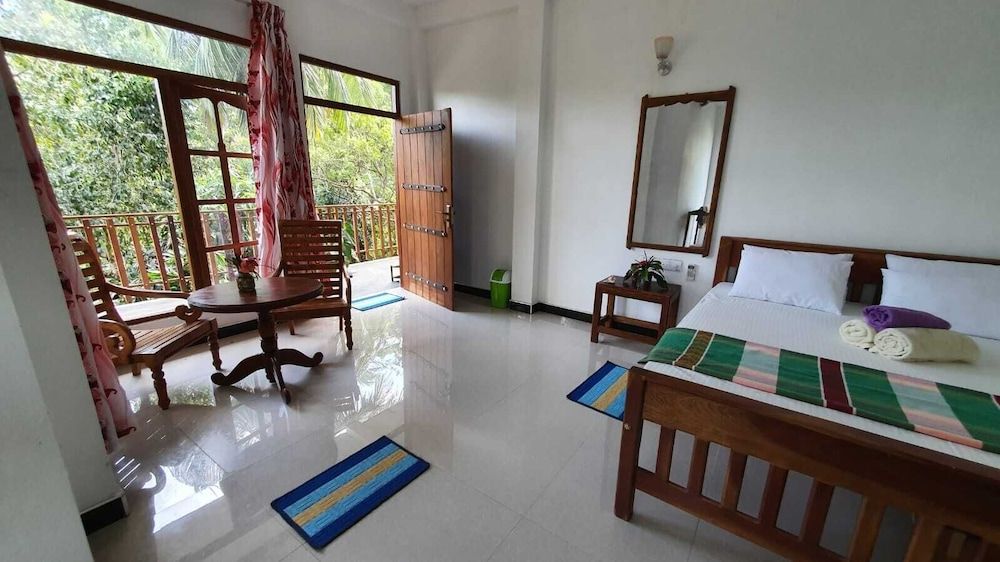 Turtle Paradise Deluxe Double Room, 1 King Bed, Garden View, Ground Floor 11