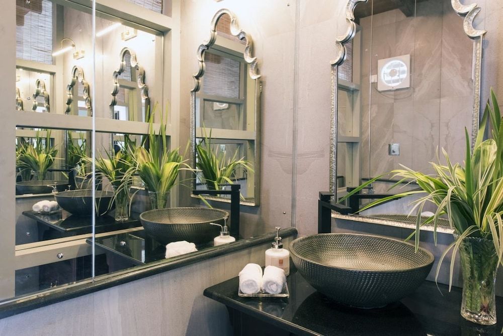 undefined The Boutique Spice 10