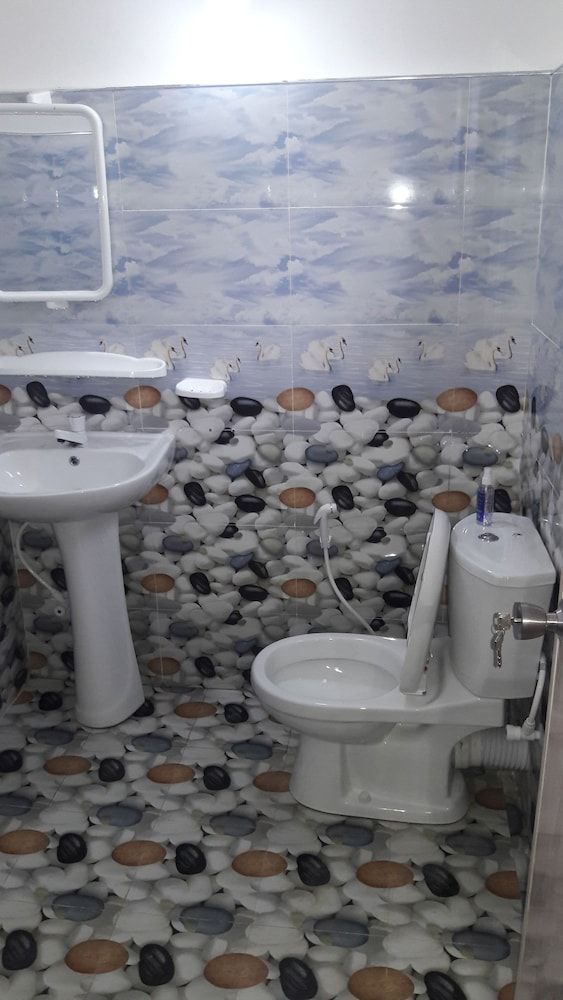 undefined Hotel Blue Moon 5