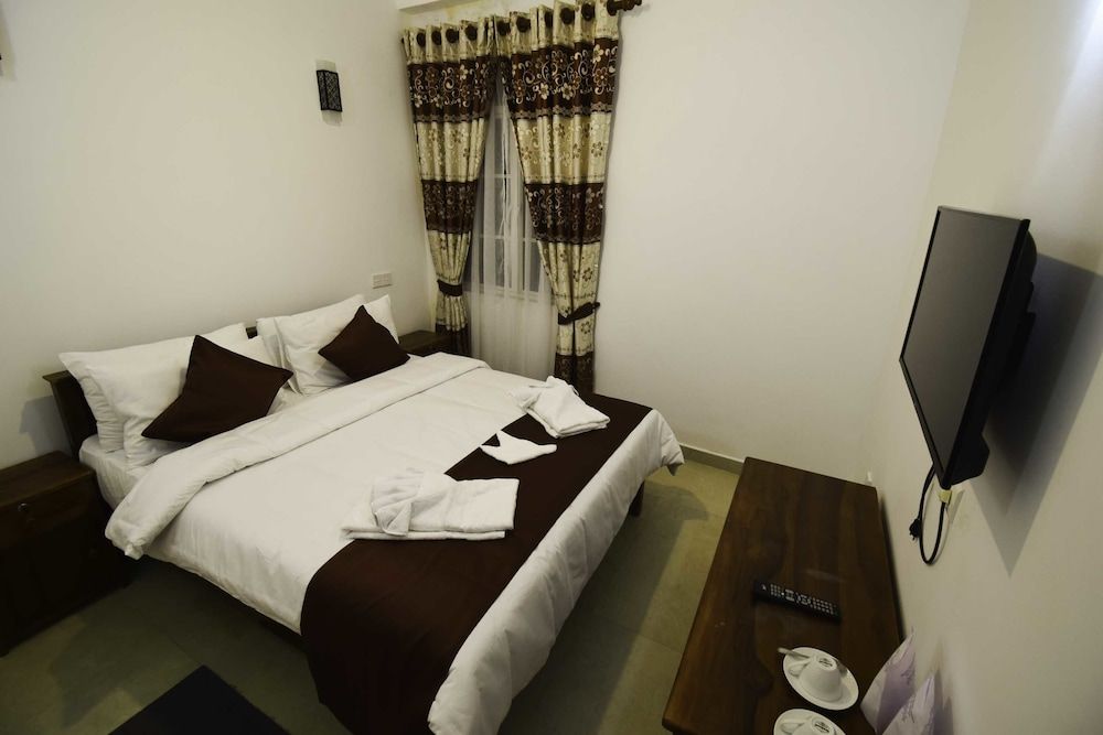 Hotel Ranvil Standard Double Room 9
