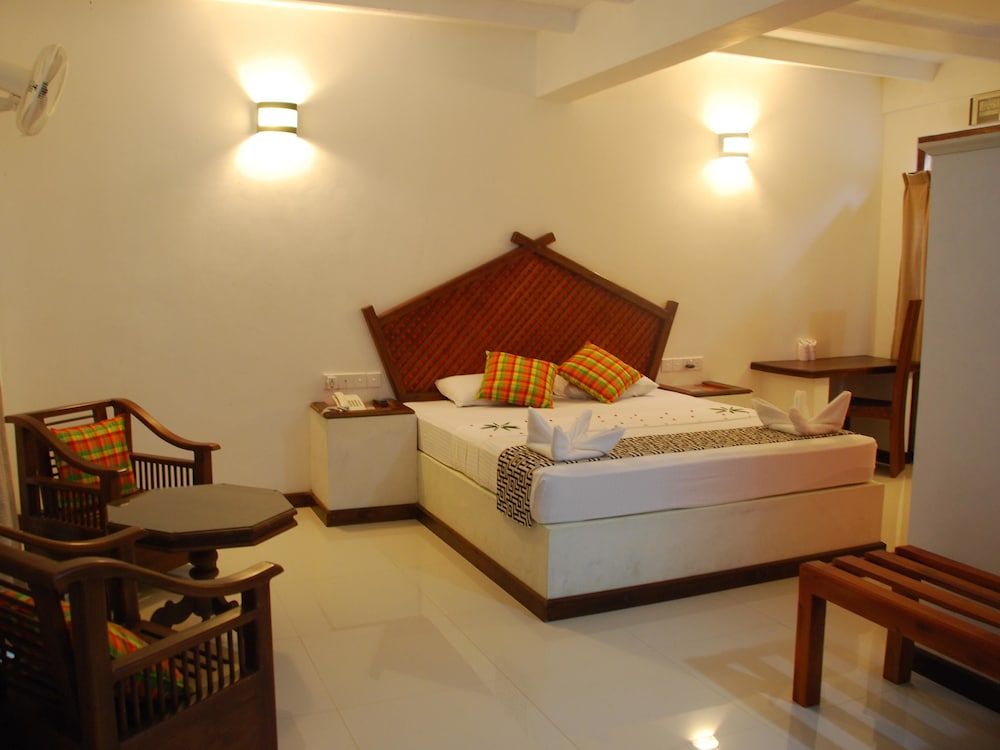 JC's Village Deluxe Double Room, 1 Bedroom, Pool View, Poolside 2