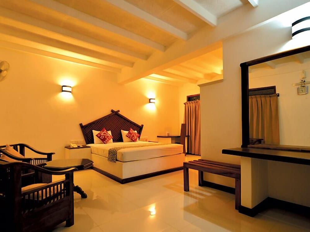 JC's Village Deluxe Double Room, 1 Bedroom, Pool View, Poolside 3