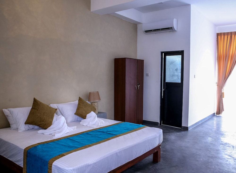Luxury Room, 3 Bedrooms, Smoking, Beach View