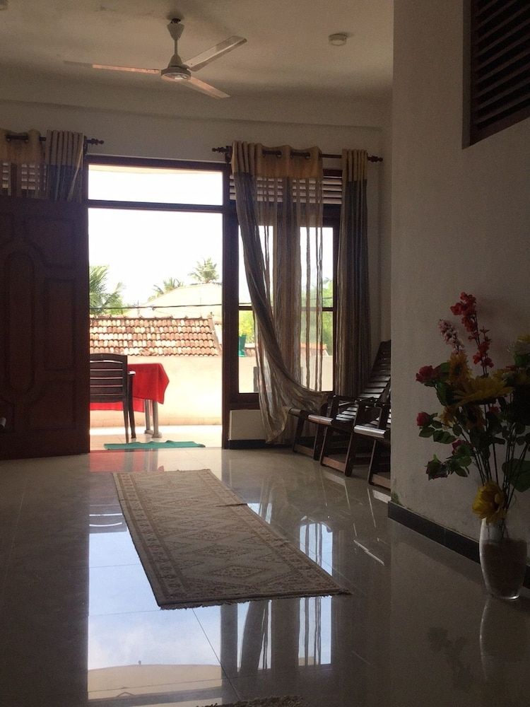 undefined White baby beach rest 3