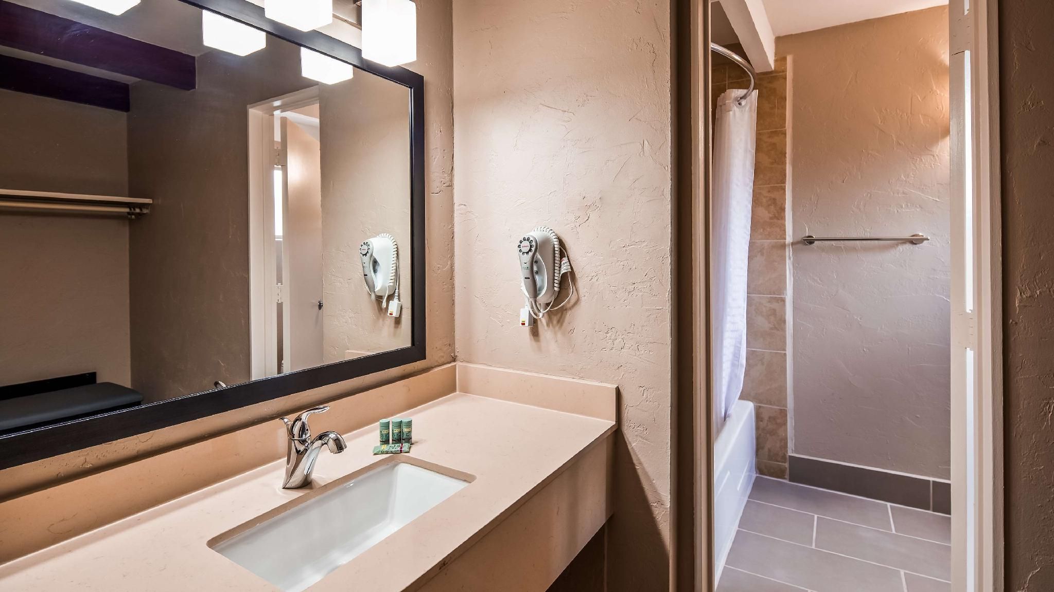 Best Western Mission Inn 1 King Bed, Nonsmoking 3