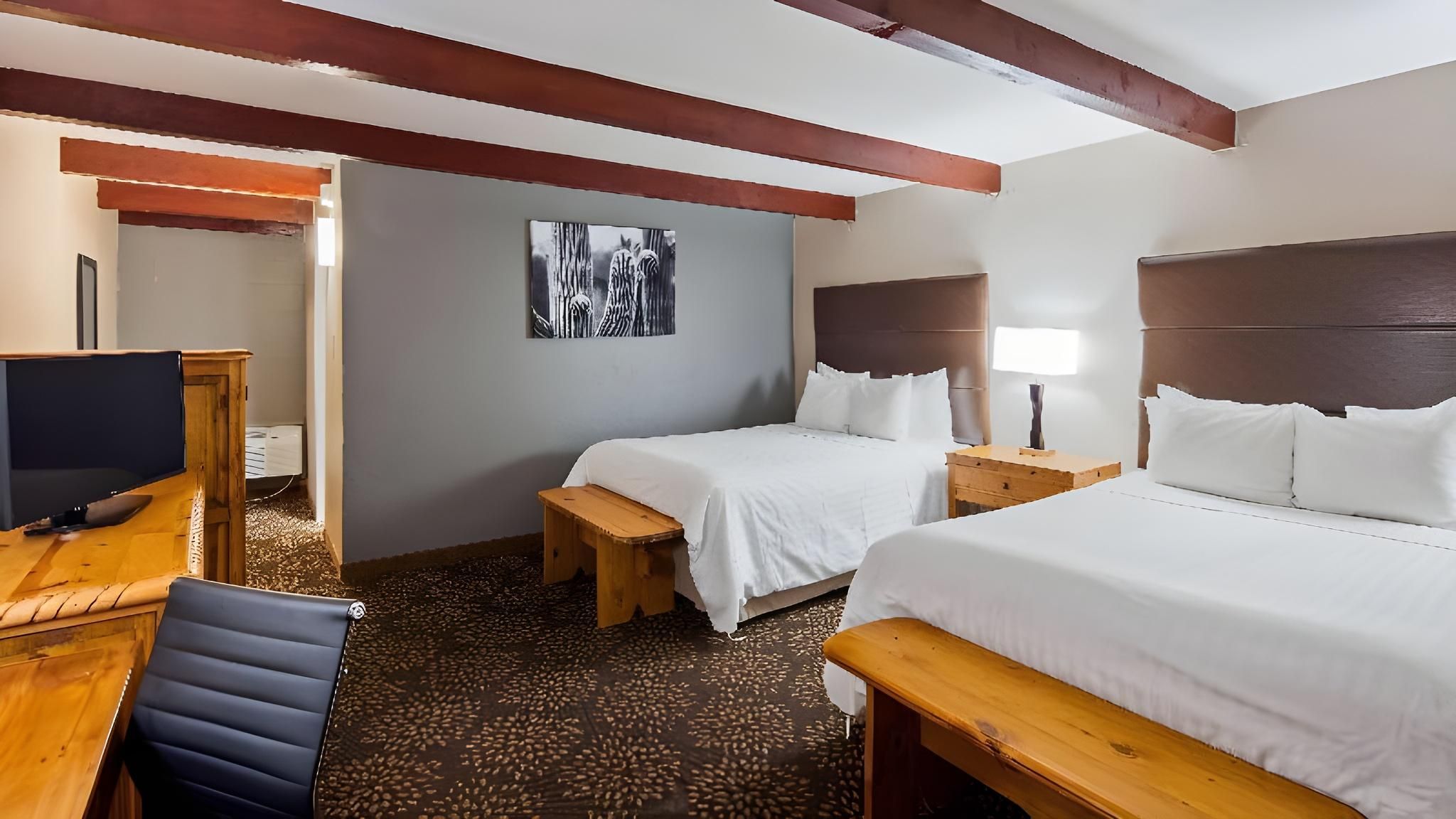 2 queen beds, nonsmoking