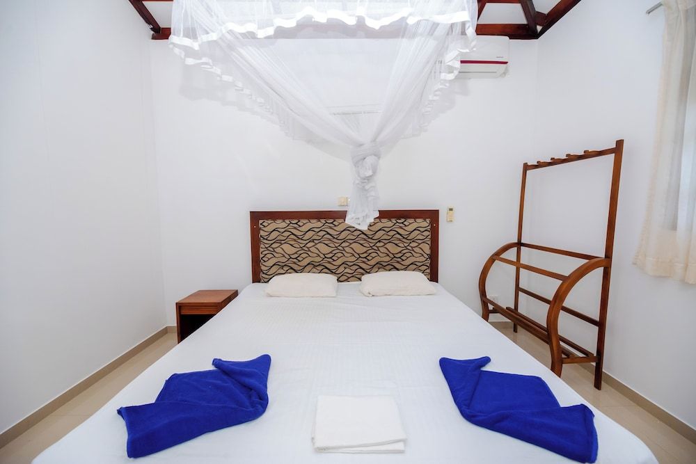 Villa Almond Leaf Villa, 4 Bedrooms 5