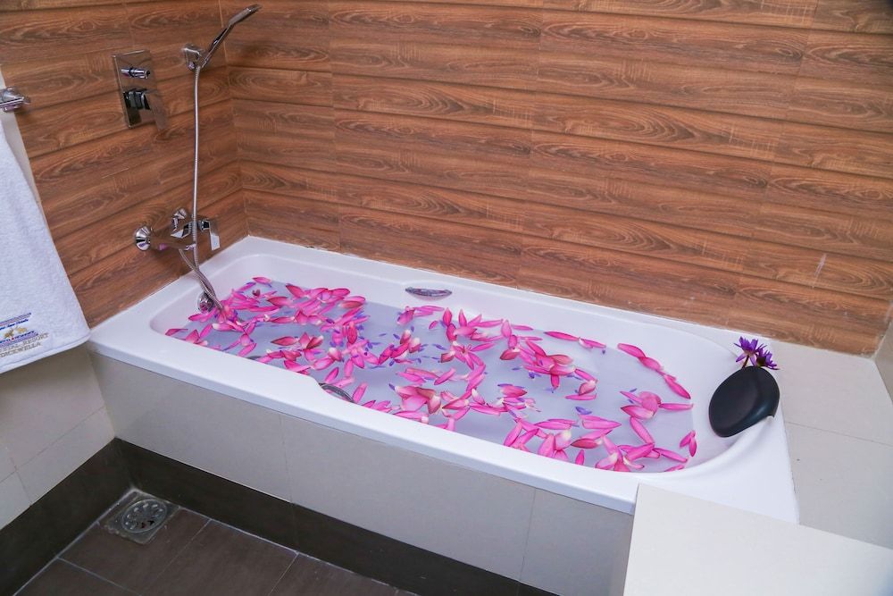 Crystal Resort Dickwella Deluxe Double Room, Balcony, Beach View 8