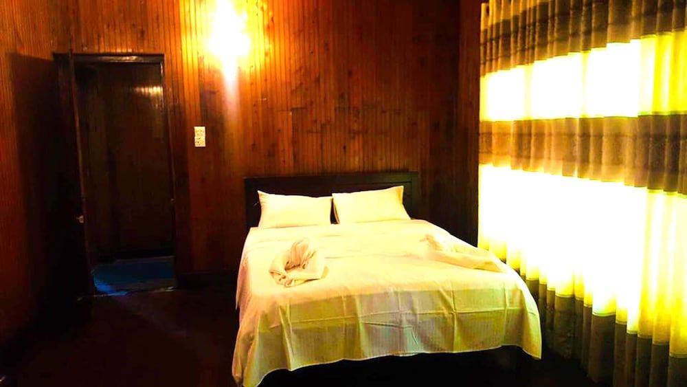 undefined Blandford Bungalaow 7