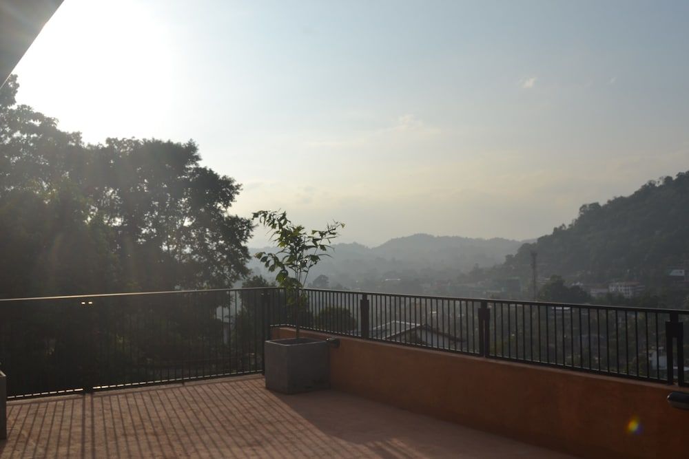 feel home Deluxe Double Room Single Use, 1 Bedroom, Mountain View 3