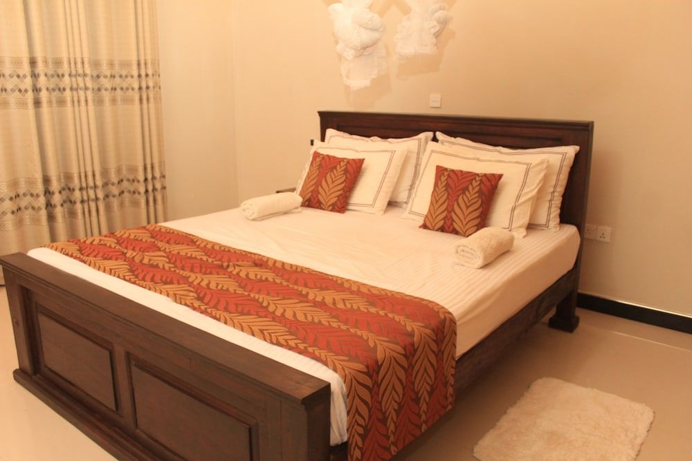 Serenity Sigiri Resort Deluxe Double Room 2