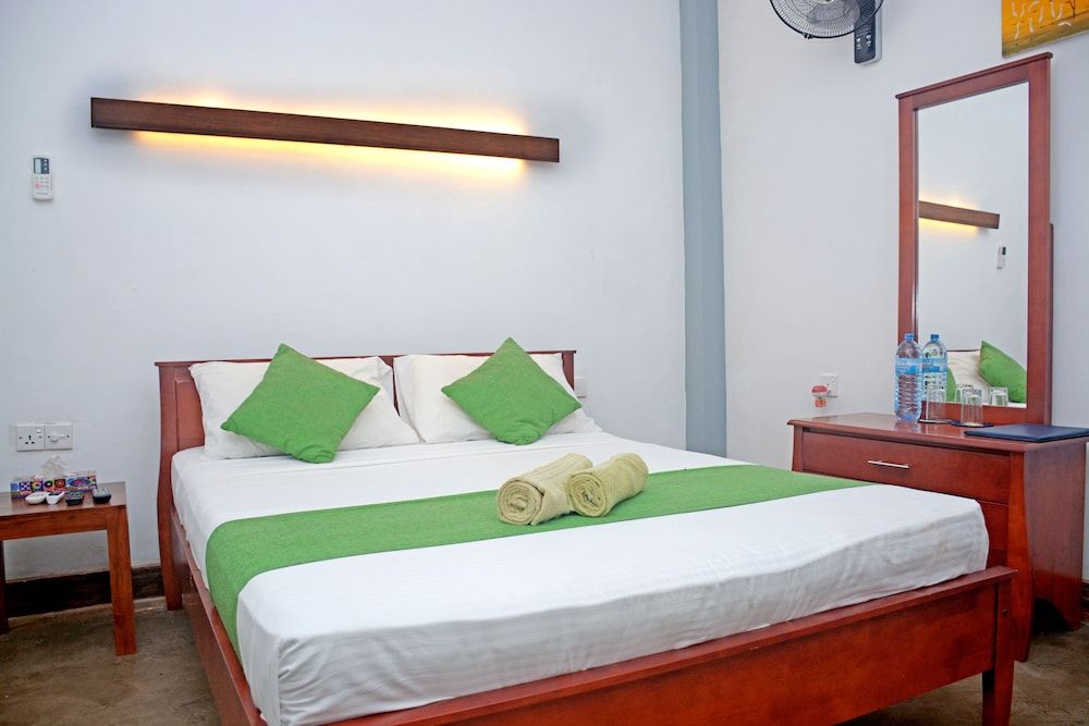 undefined Hotel Thilon