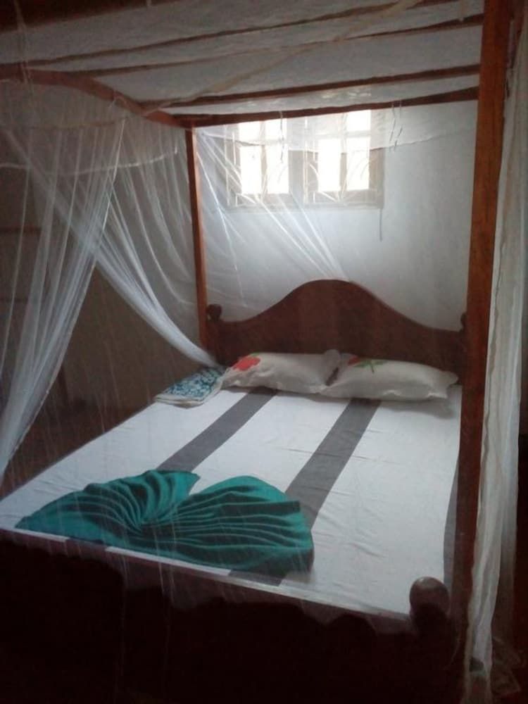 Green leaf cabanas Double Room 3