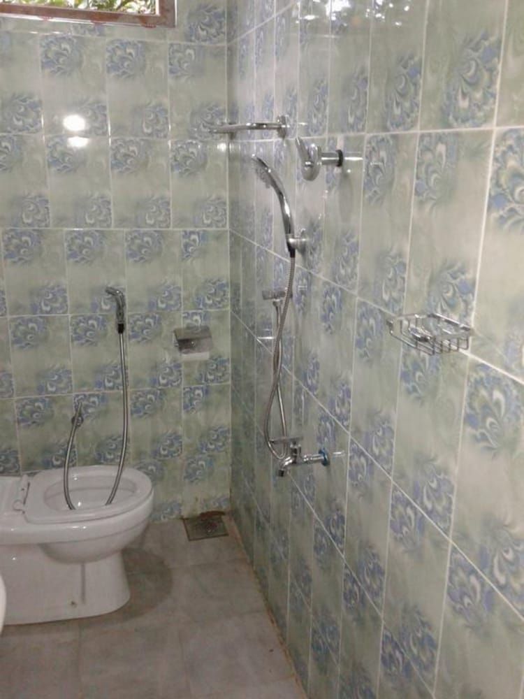 Green leaf cabanas Double Room 5