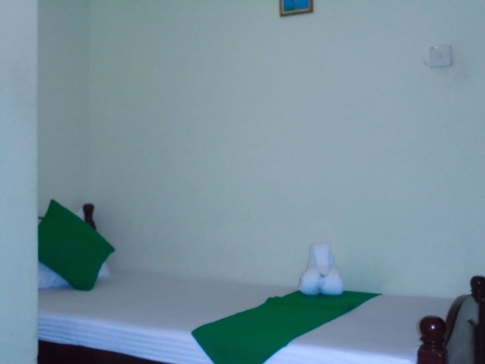 St. Anne Holiday Bungalow Basic Double Room 2