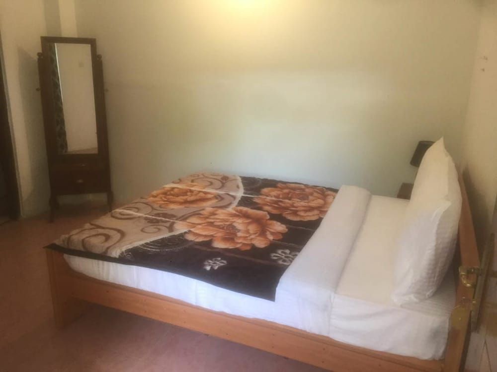 undefined Yoho Green Lake View 9